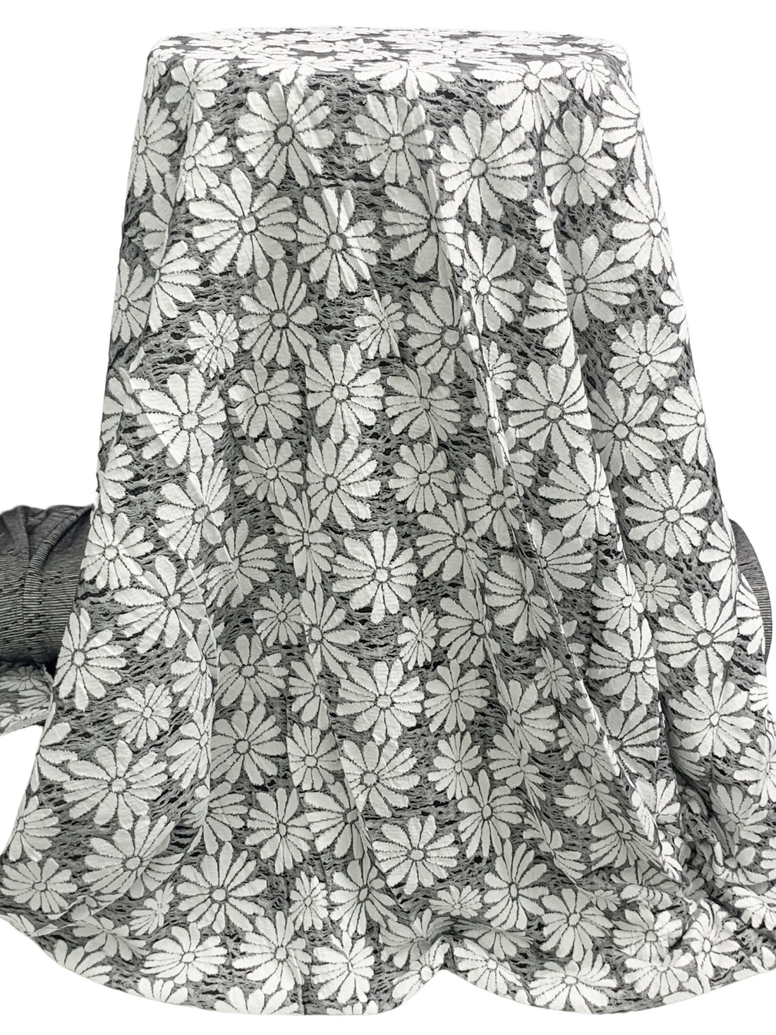 White/Gray/Black Cotton/Polyester/Lycra Daisy Weave Jacquard Double Knit 58W