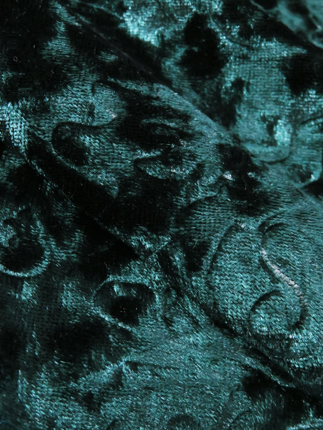 Deep Evergreen Polyester/Lycra Damask Embossed Velvet Knit 56W