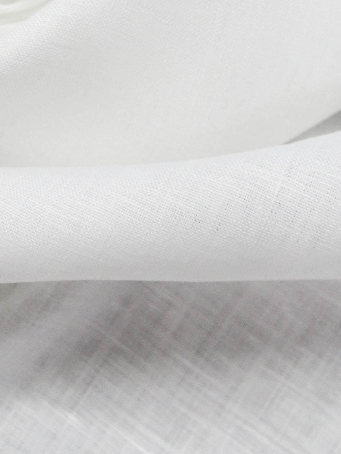 True White 100% Linen Shirt Weight Woven 57W