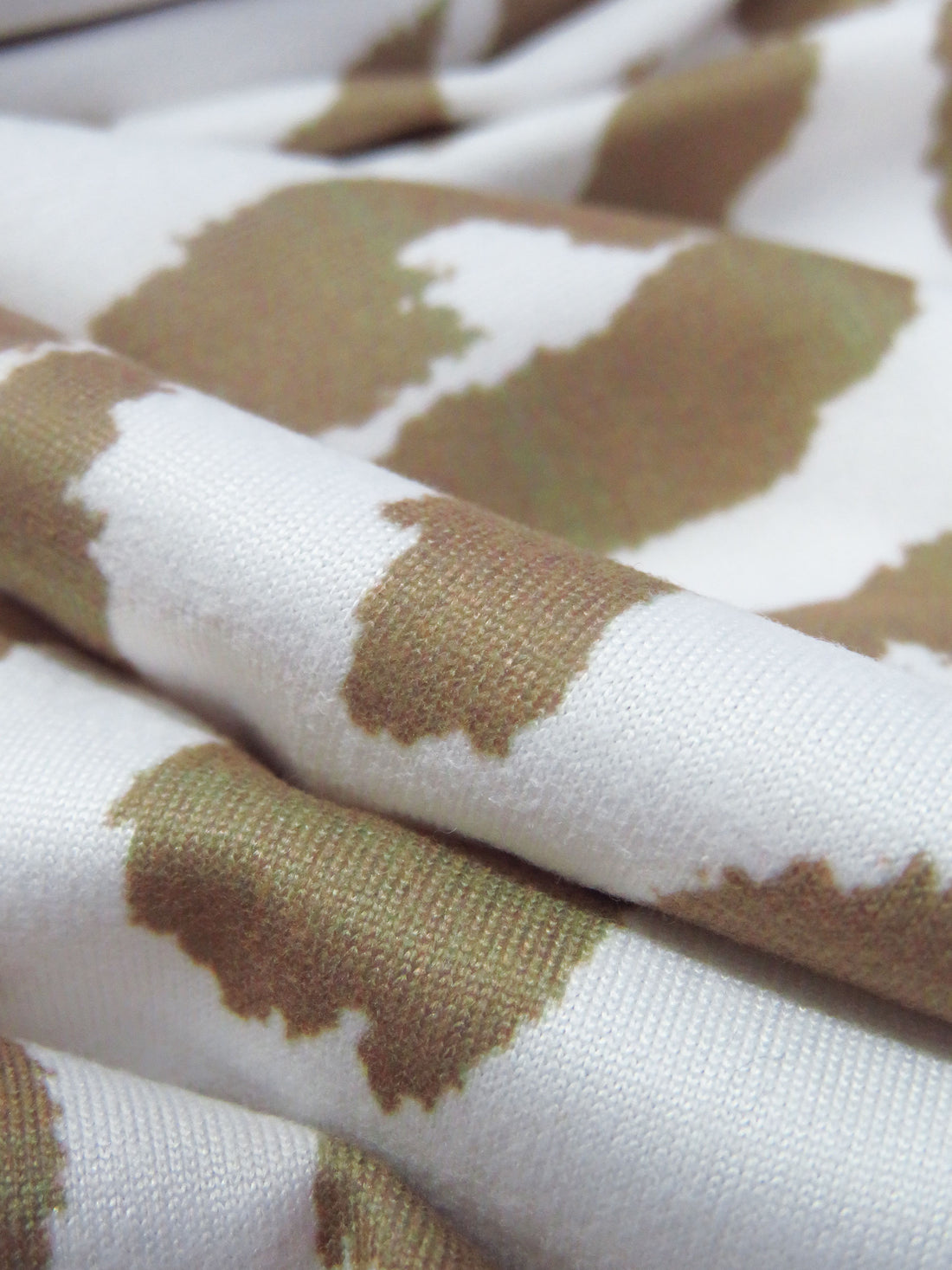 SOLD AS IS ONLY - Dirt Brown/Off-White Polyester/Lycra Animal Print Double Brushed Knit 56W