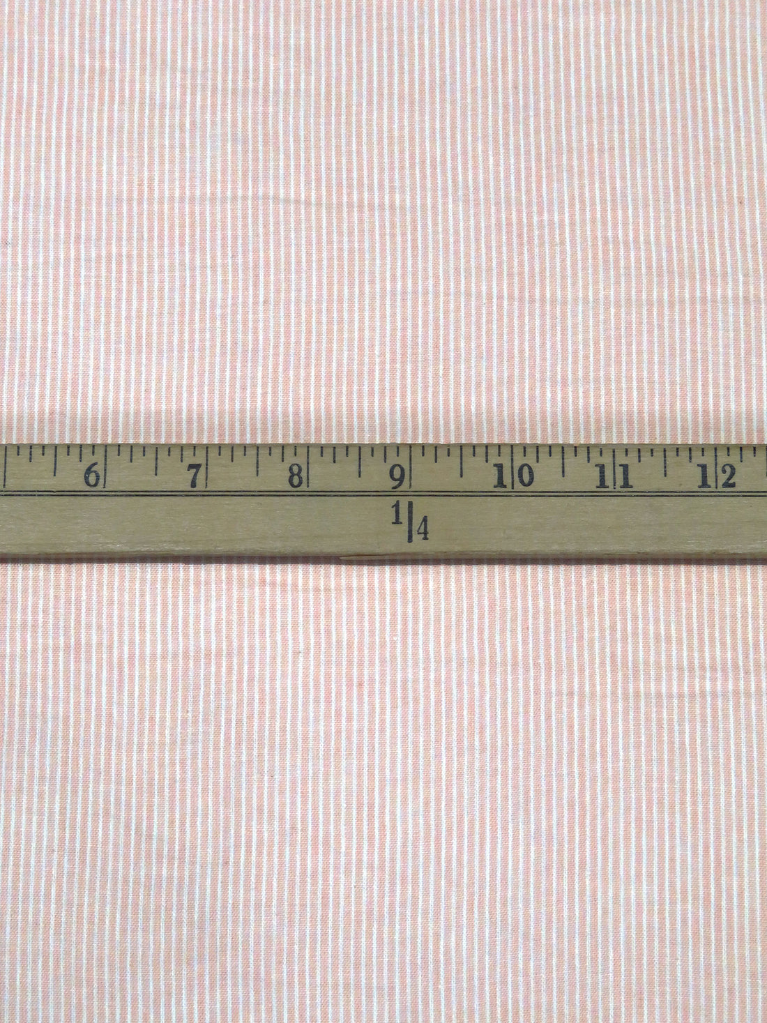 Pale Pink/White 100% Cotton Vertical Stripe Weave Shirting 56W
