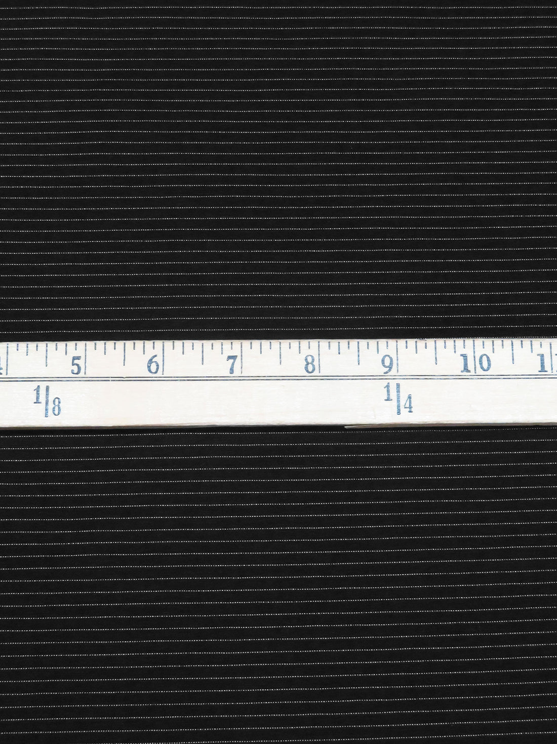 Black/White Rayon/Nylon/Lycra Horizontal Pinstripe Weave Stretch Bengaline Suiting 57W