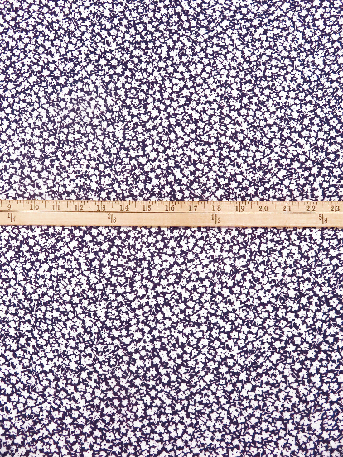 Dark Purple/White Rayon/Lycra Ditsy Floral Print Jersey Knit 66W