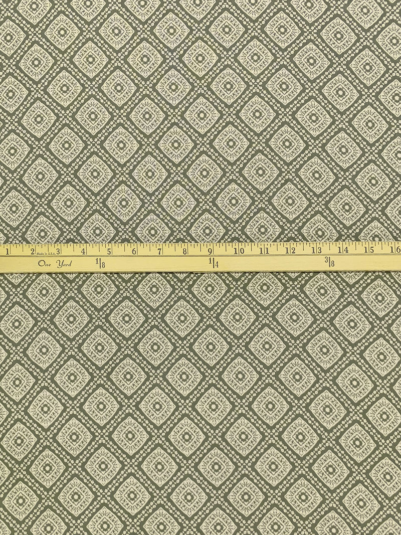 Old Bamboo/Antique Off-White 100% Rayon Medallion Lattice Print Crinkle Challis 54W