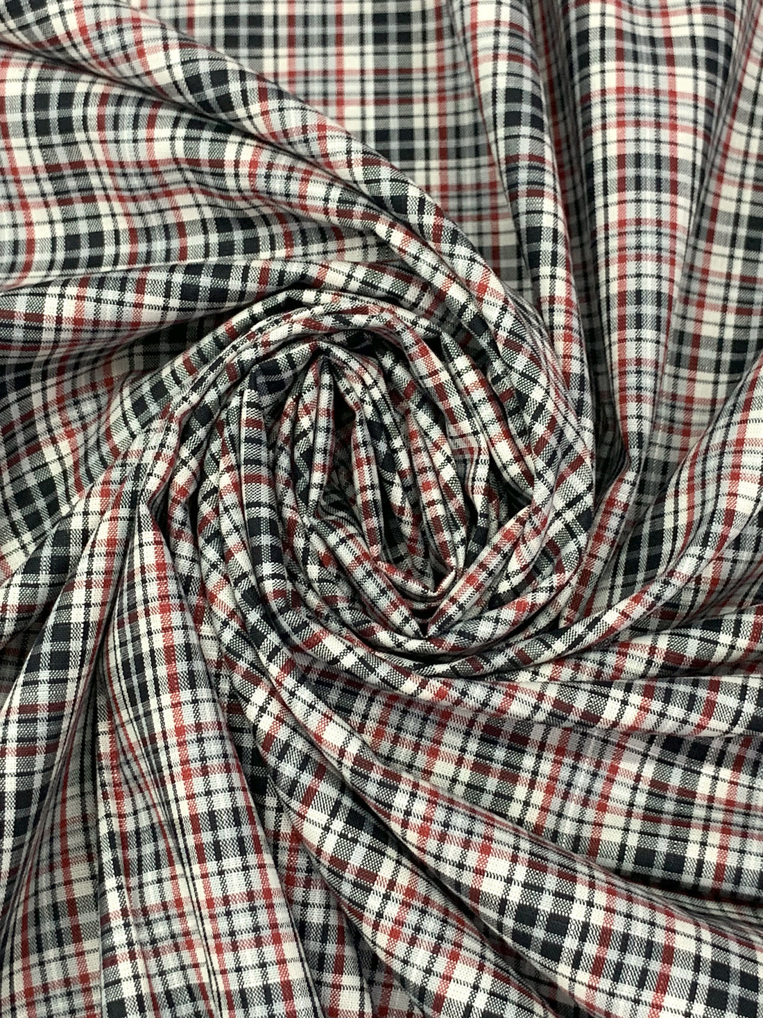 Off-White/Black/Chestnut Red 100% Cotton Yarn-Dyed Plaid Shirting 58W