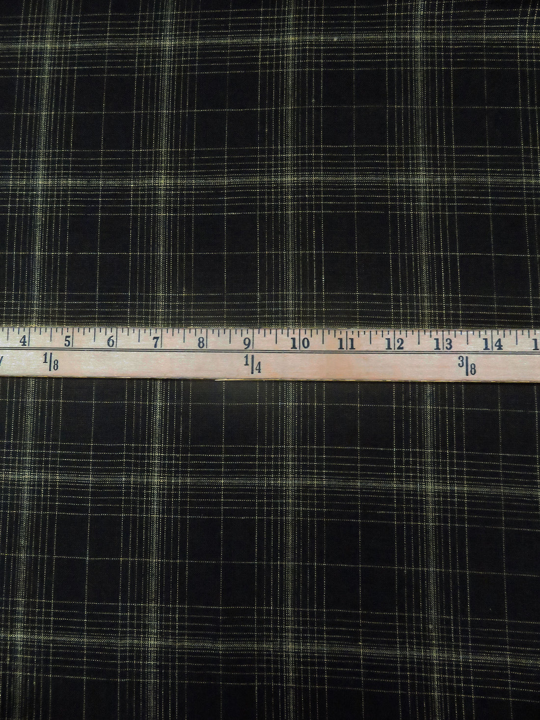 Black/Crocodile 100% Linen Plaid Weave Linen Shirting - European Mill - 60W