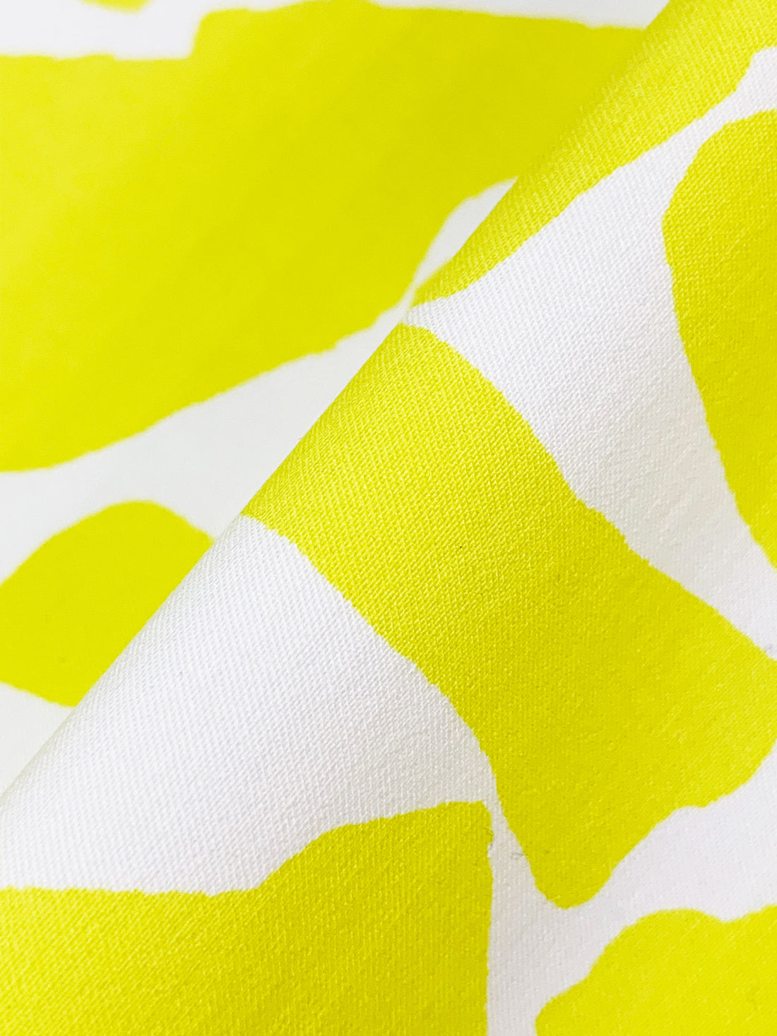 Yellow/White Rayon/Nylon/Lycra Abstract Mosaic Print Stretch Bengaline Suiting 56W