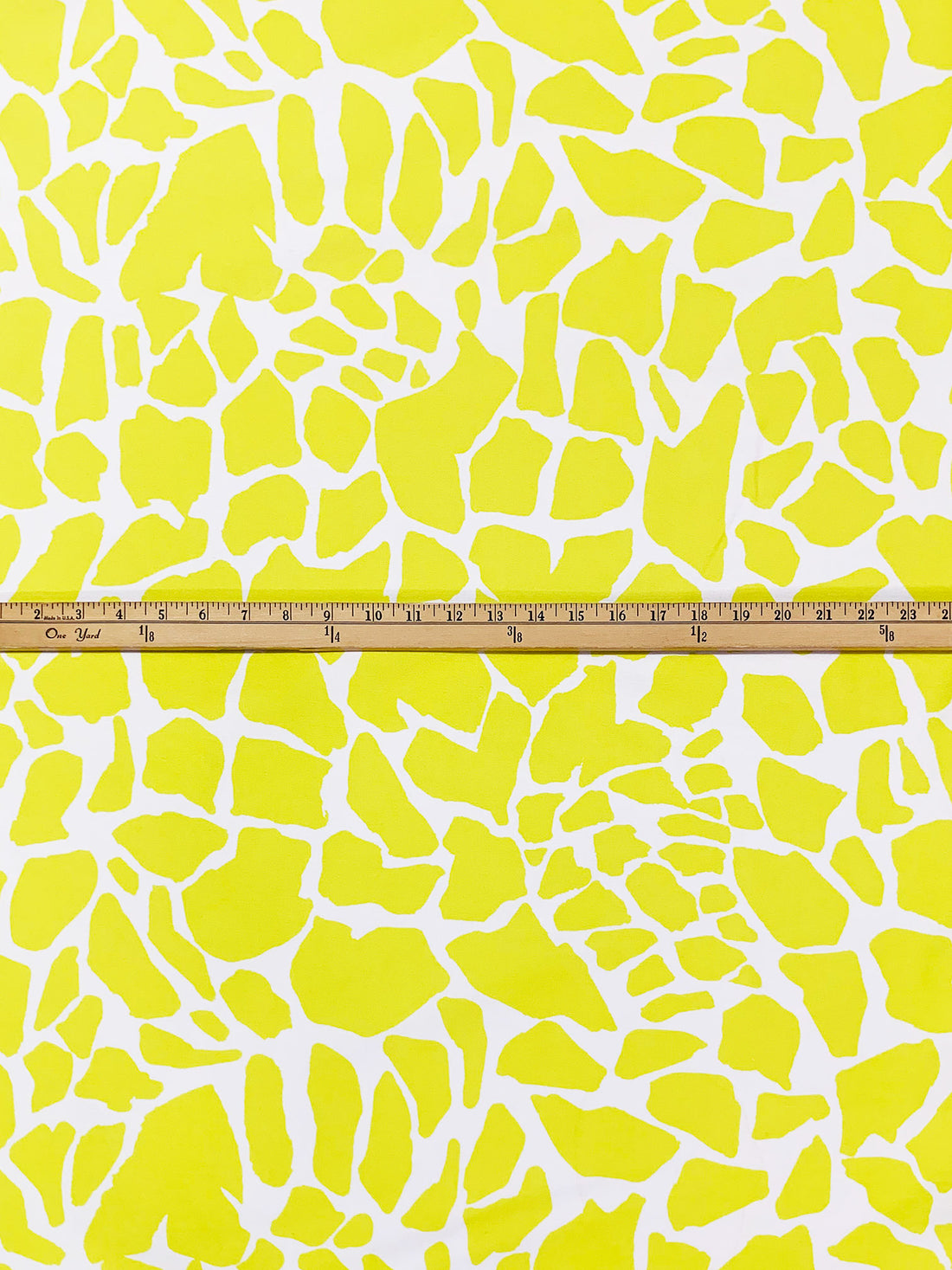 Yellow/White Rayon/Nylon/Lycra Abstract Mosaic Print Stretch Bengaline Suiting 56W