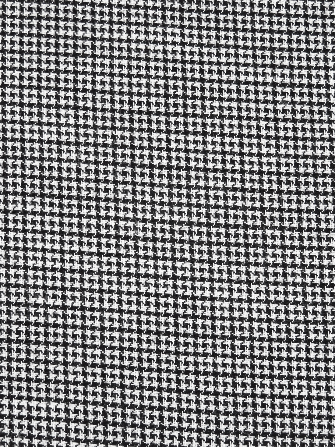 Black/White Rayon/Linen Small Houndstooth Weave Suiting - Imported From Italy - 60W