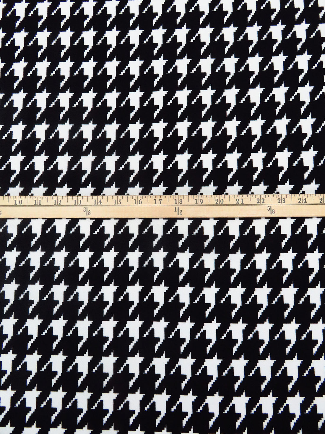 Black/White Polyester/Lycra Large Houndstooth Print Liverpool Double Knit 58W