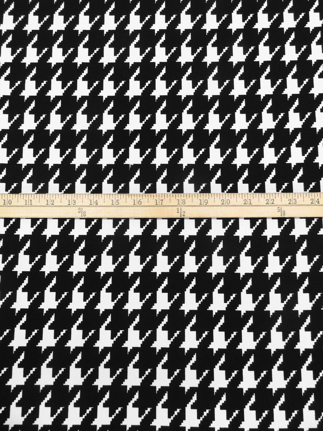 Black/White Polyester/Lycra Large Houndstooth Print Liverpool Double Knit 59W