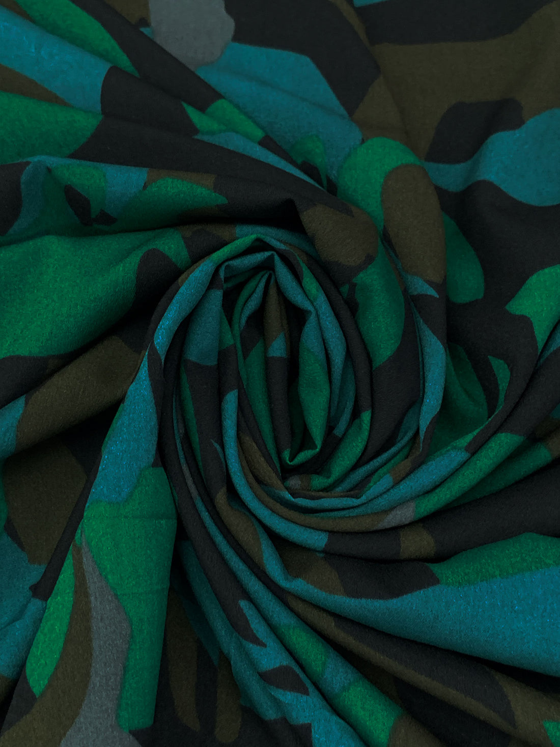 Black/Emerald Green/Teal Green/Mocha 100% Polyester Abstract Print Crepe de Chine - NY Designer - 58W