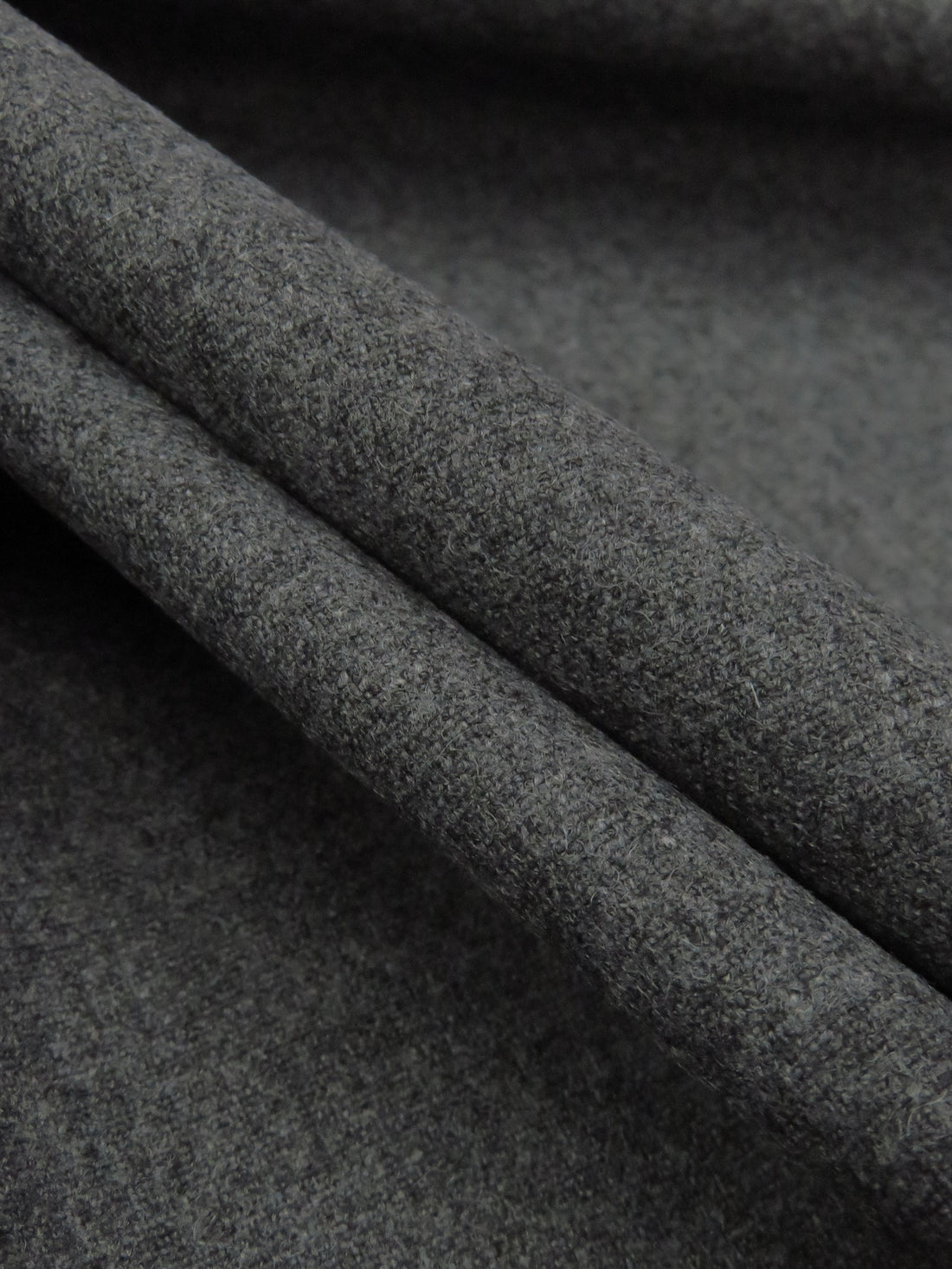 Heathered Pewter Gray Wool/Polyester Flannel Suiting - Imported From Italy - 56W