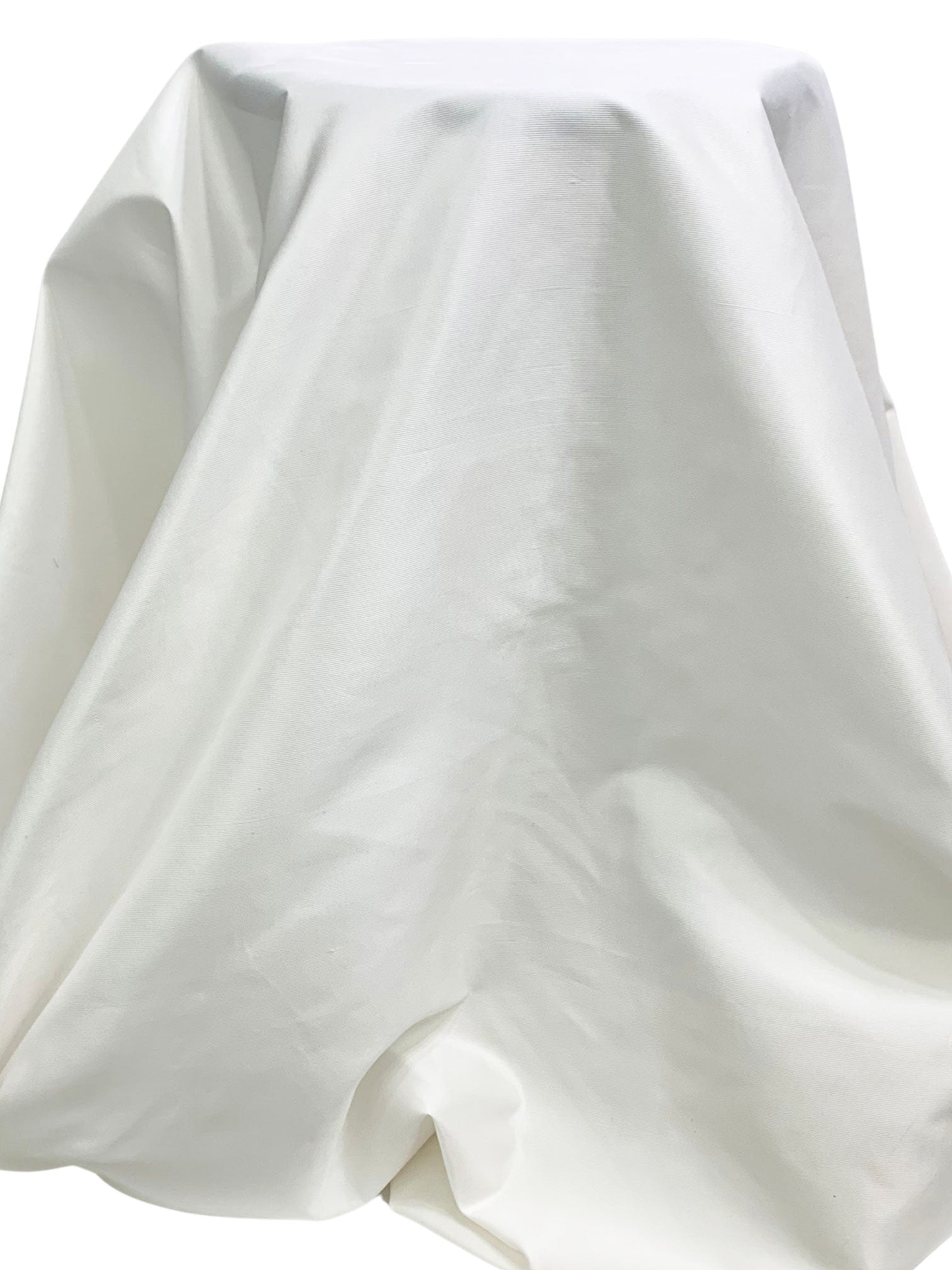 Off-White 100% Silk Oxford Taffeta 56W – Fabric Mart