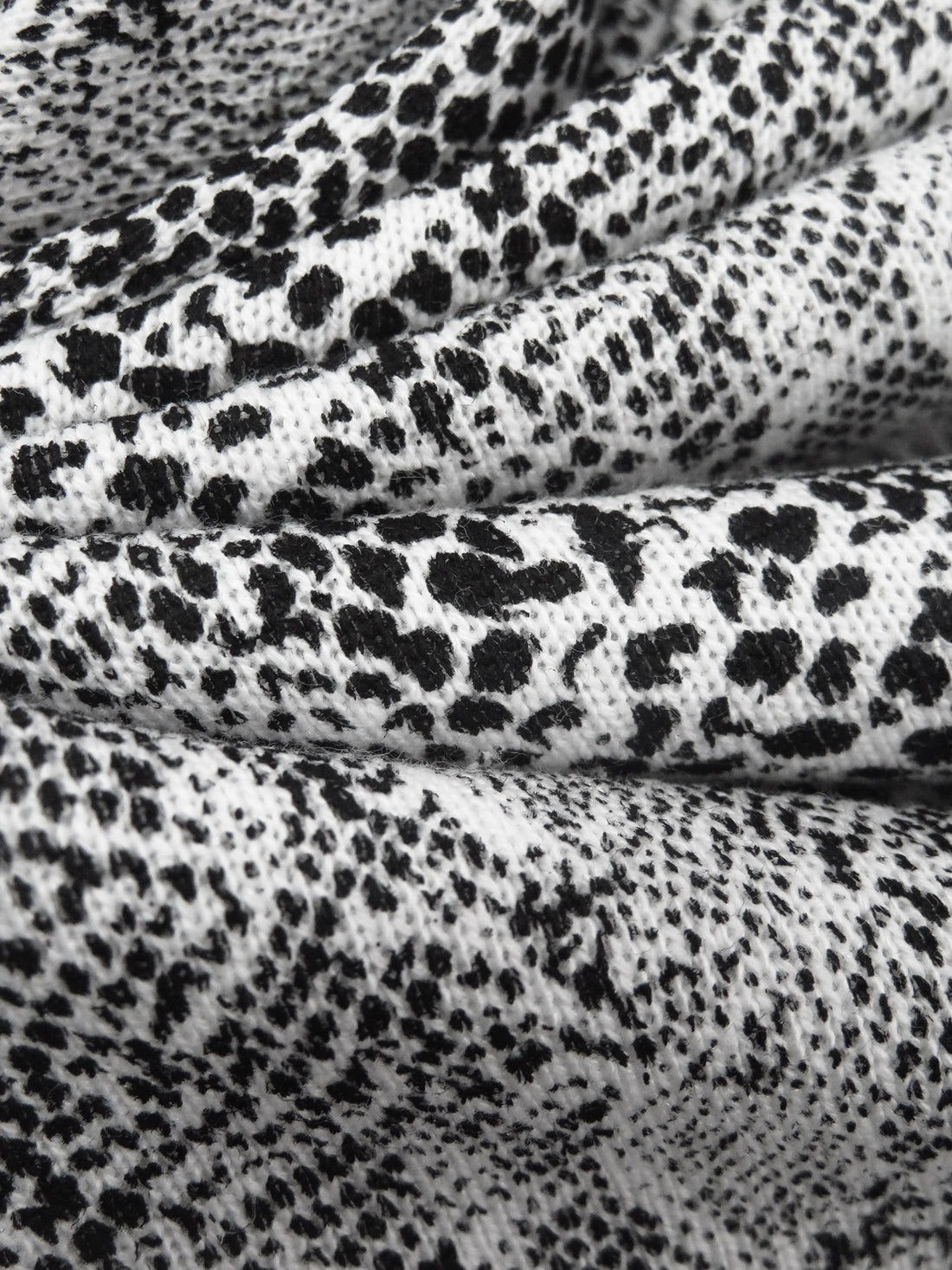 Black/White Cotton/Polyester Small Snakeskin Print Brushed Back Sweater Knit 56W