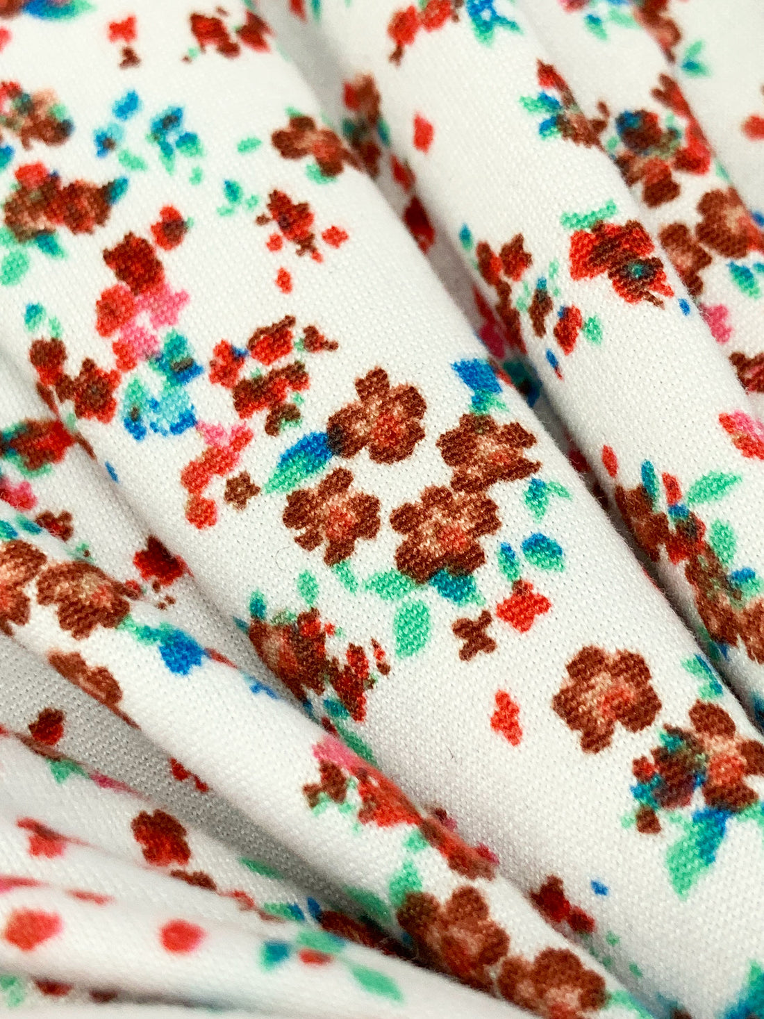 Eggshell Brick Red/Multi Polyester/Lycra Ditsy Floral Print Double Brushed Knit 62W