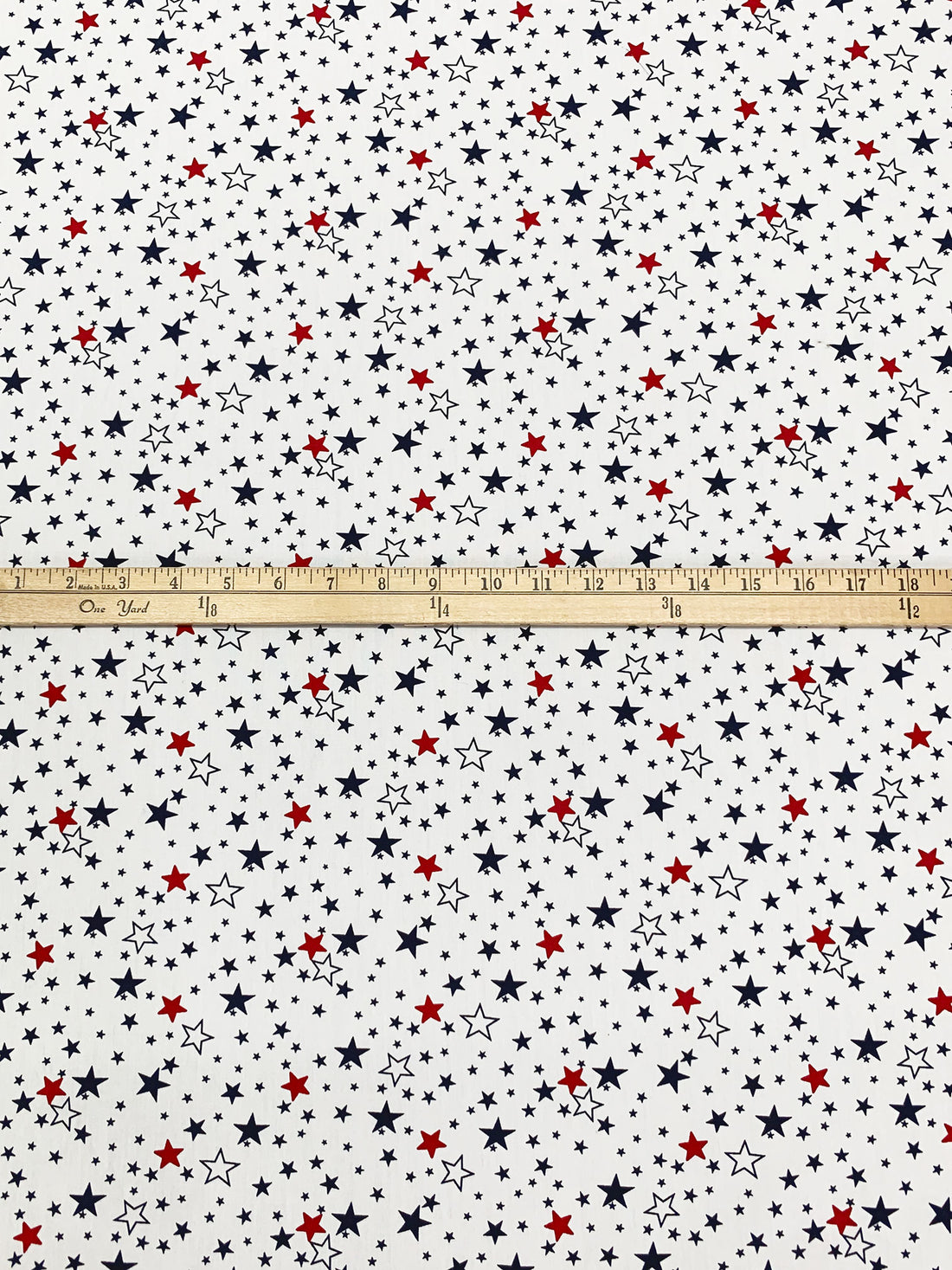 White/Dark Navy/Red 100% Cotton Stars Print Shirt Weight Woven 58W
