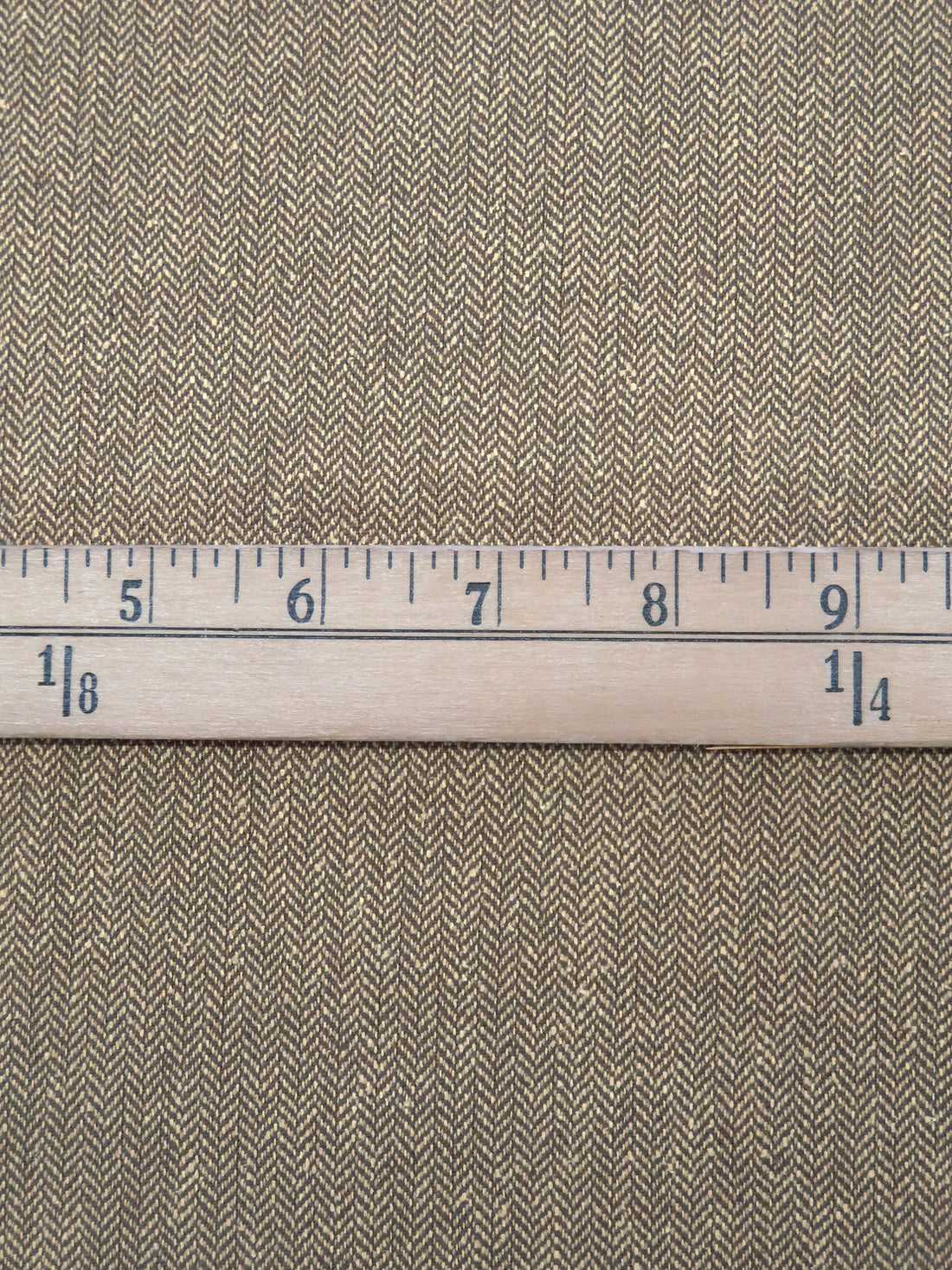 Umber/Wheat/Dark Vanilla 100% Worsted Wool Small Herringbone Suiting 60W