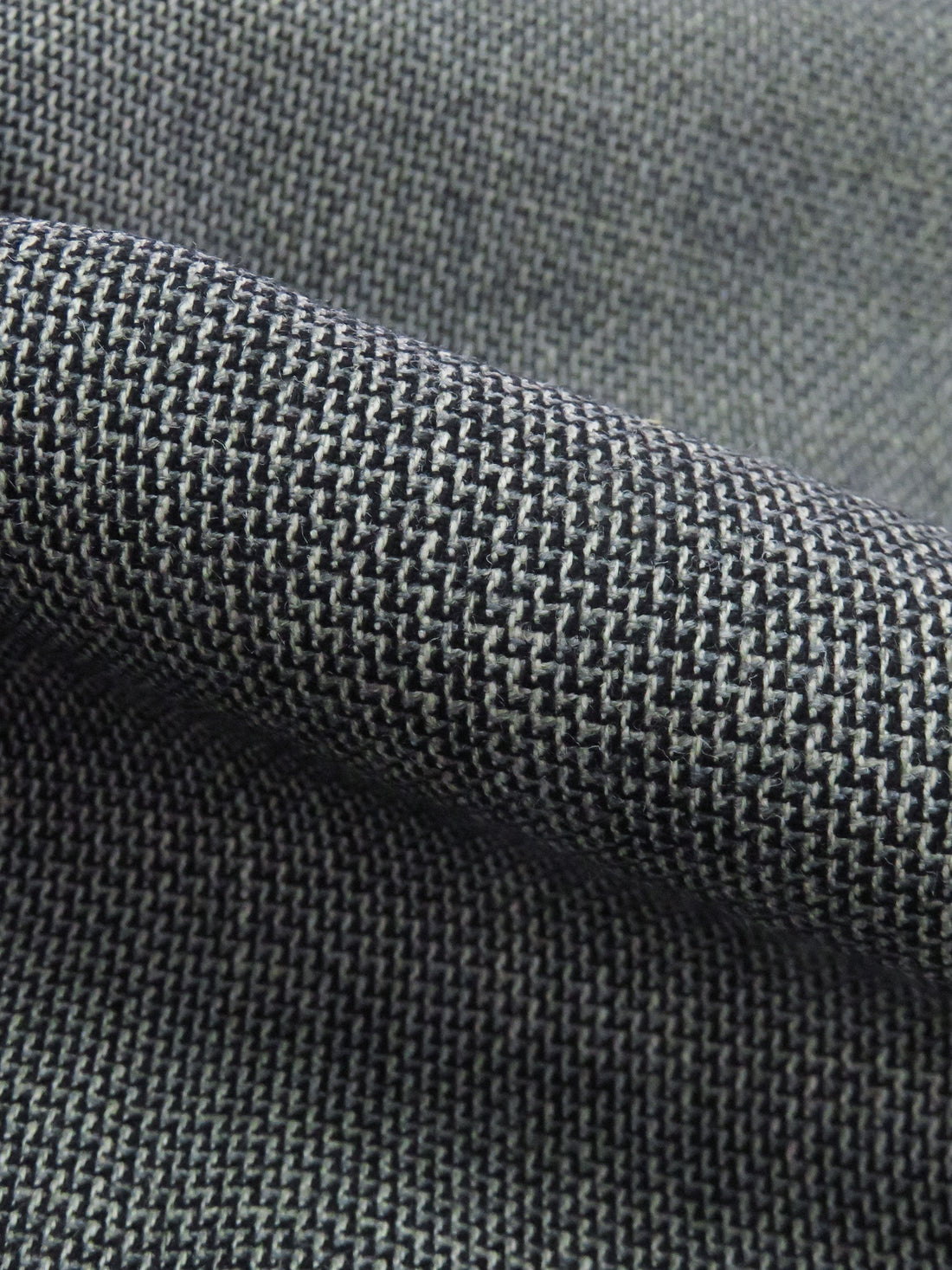 Pewter Gray/Black/Pale Gray 100% Worsted Wool Tweed Novelty Weave Suiting 60W
