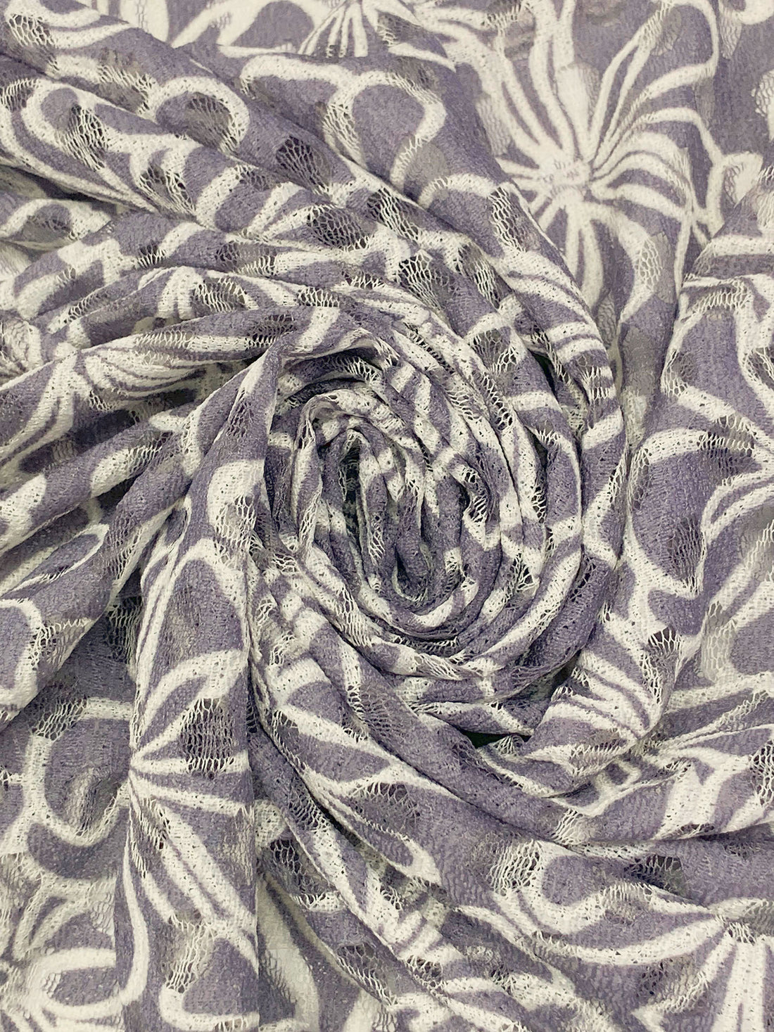 Dark Lavender/Off-White 100% Polyester Floral Lace 52W