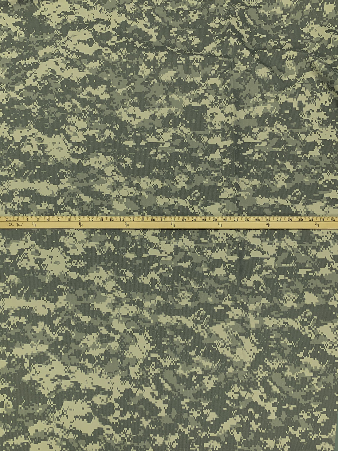 Sage/Deep Bamboo/Pine Garland 100% Nylon Camouflage Print Water Repellent Ripstop Jacketing 56W