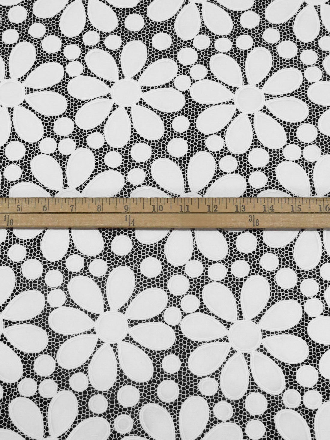 White/Black 100% Polyester Floral Print Burnout-Look Novelty Mesh 59W