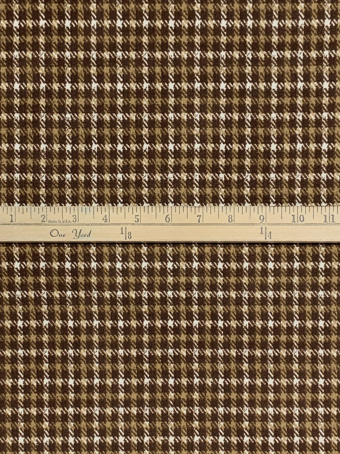 Earth Brown/Dark Tan/Off-White Polyester/Lycra Houndstooth Plaid Print Brushed Hacci Sweater Knit 60W