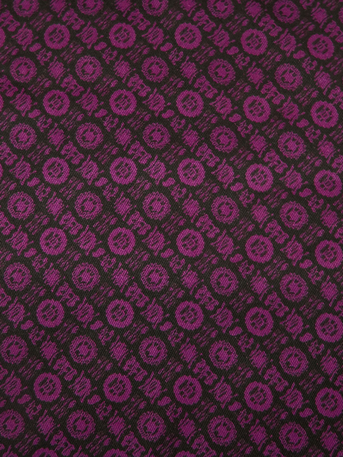 Warm Black/Dark French Plum 100% Rayon Abstract Medallion Print Twill - NY Designer - 60W