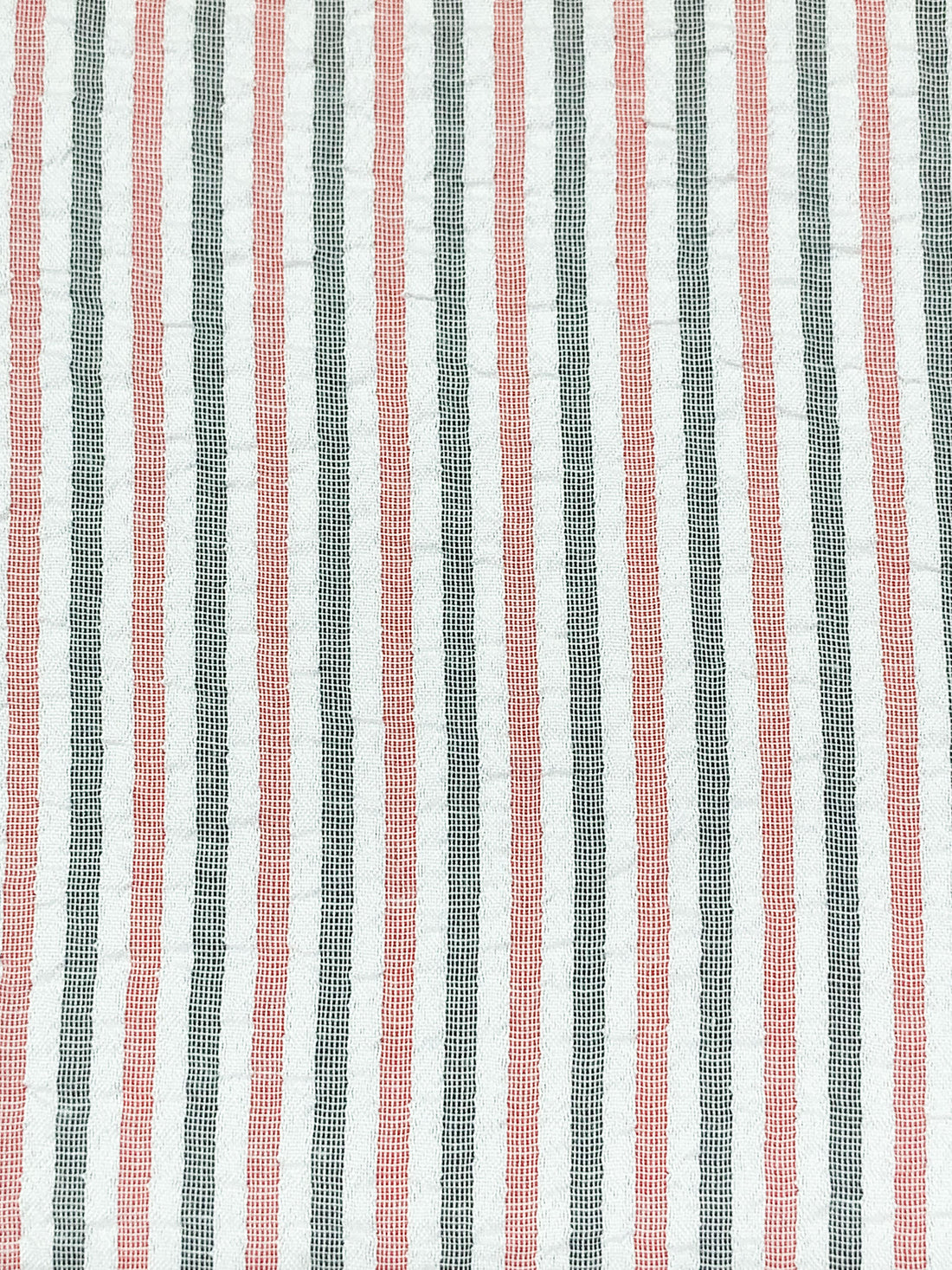 Strawberry Patch/Black/White 100% Polyester Vertical Stripe Weave Seersucker Shirt Weight Woven 56W