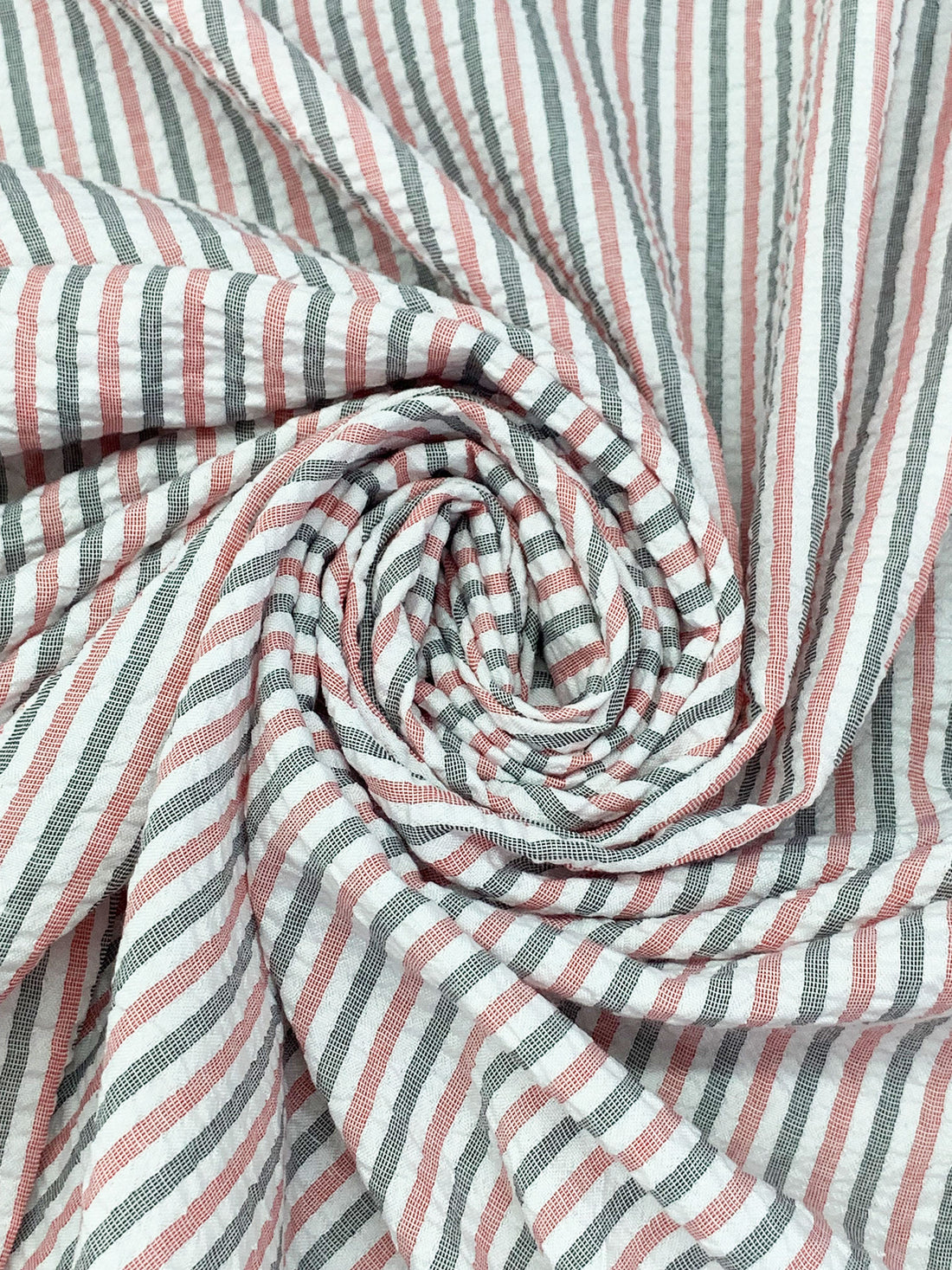 Strawberry Patch/Black/White 100% Polyester Vertical Stripe Weave Seersucker Shirt Weight Woven 56W