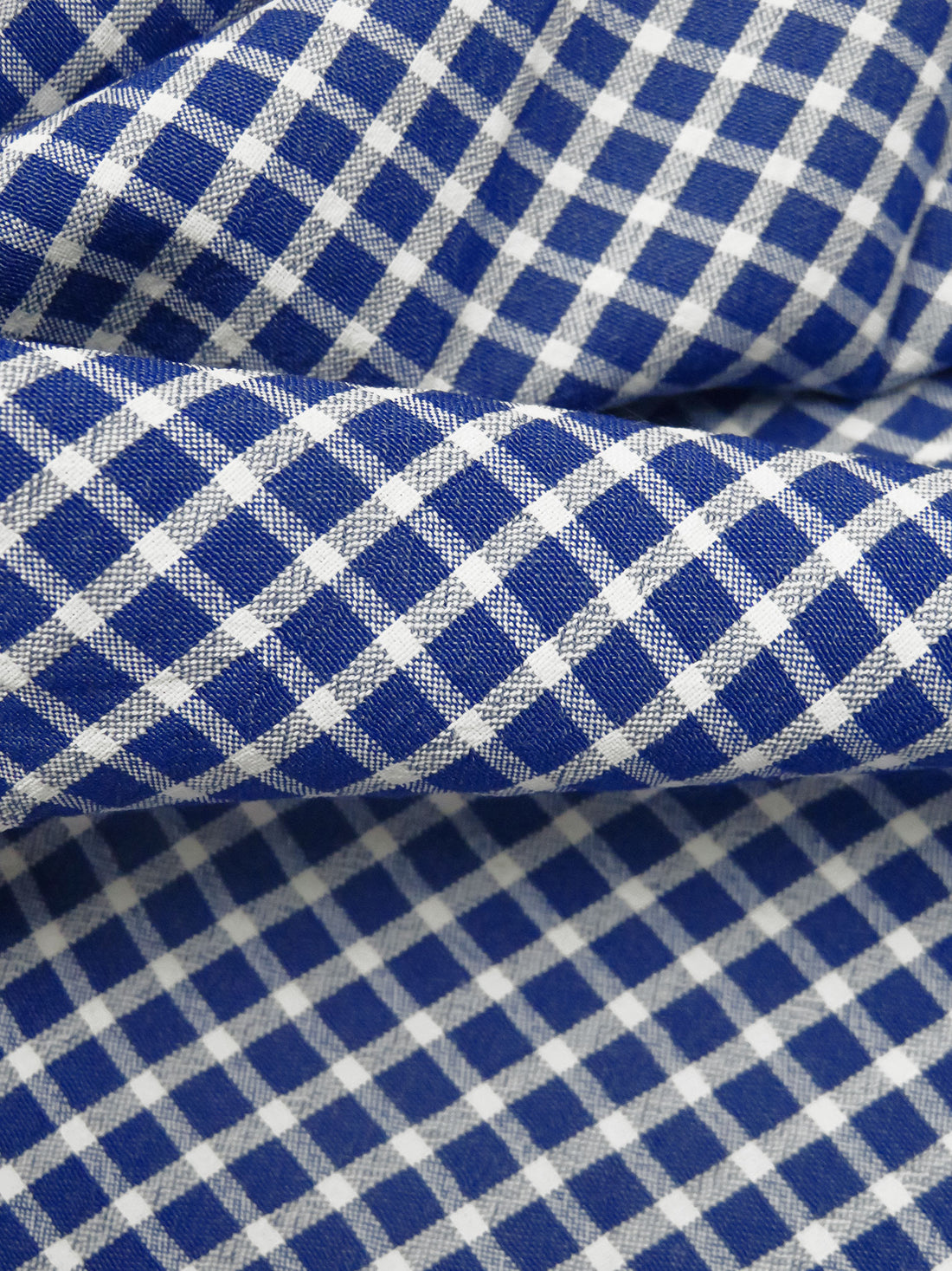 Muted Dark Blue/White Rayon/Polyester Plaid Weave Crinkle Shirting 57W