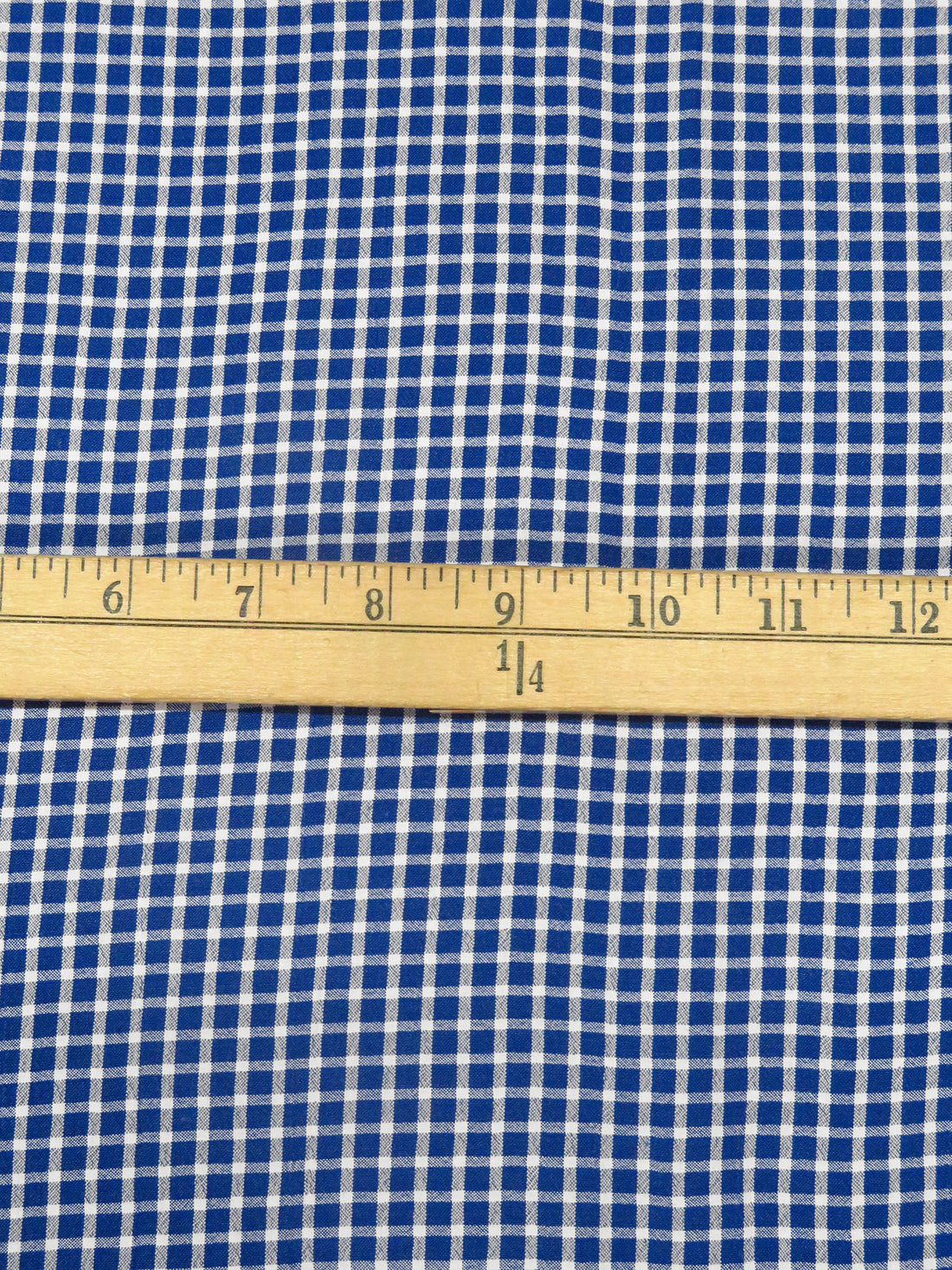Muted Dark Blue/White Rayon/Polyester Plaid Weave Crinkle Shirting 57W