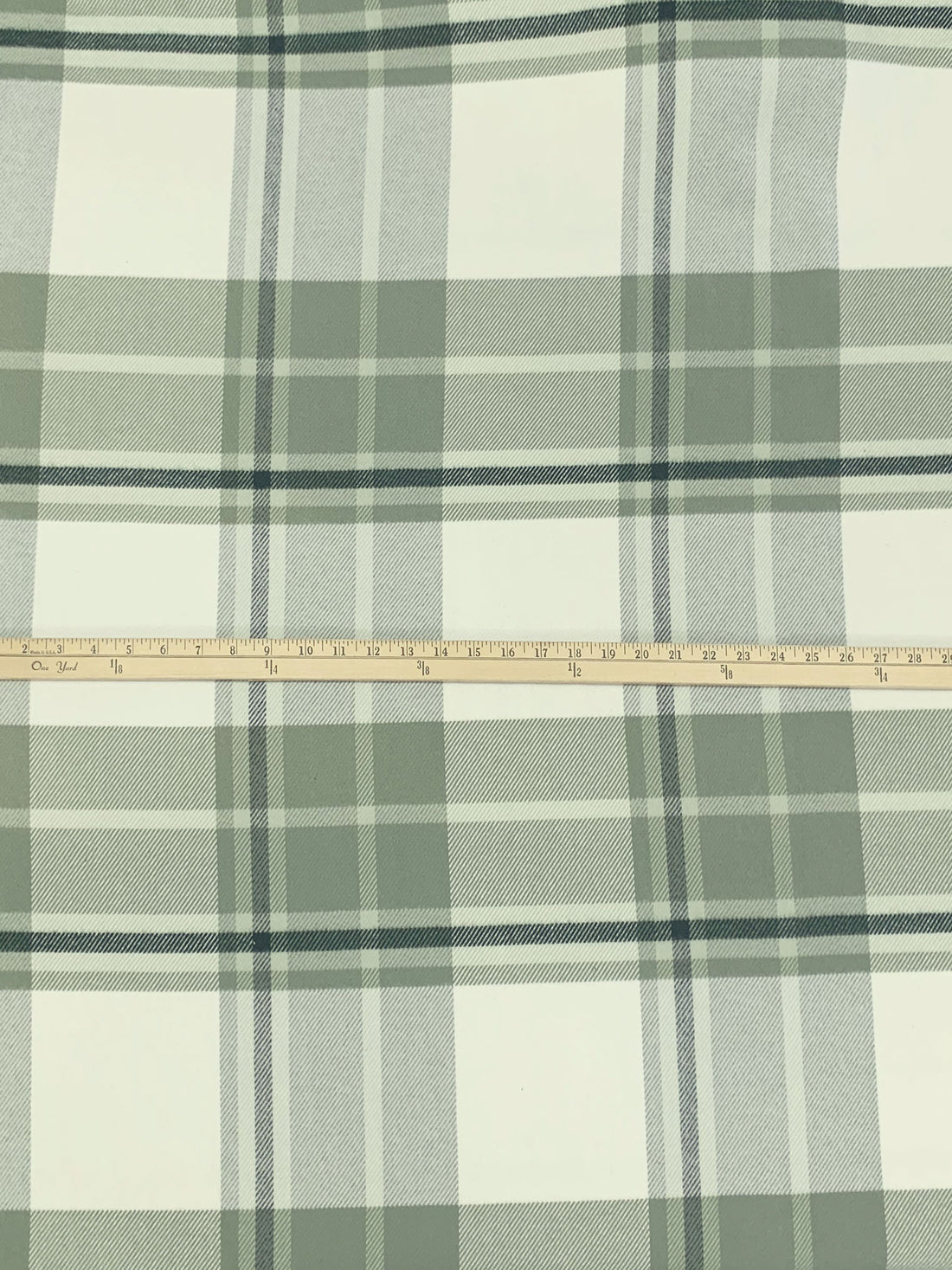 Laurel Green/Off-White/Black 100% Polyester Yarn-Dyed Plaid Flannel Coating 56W