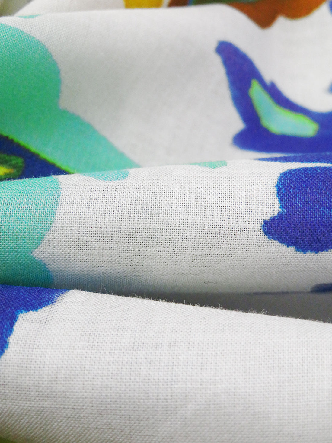 White/Bitter Lemon/Turquoise/Multi 100% Cotton Large Paisley Print Lawn - NY Designer - 54W
