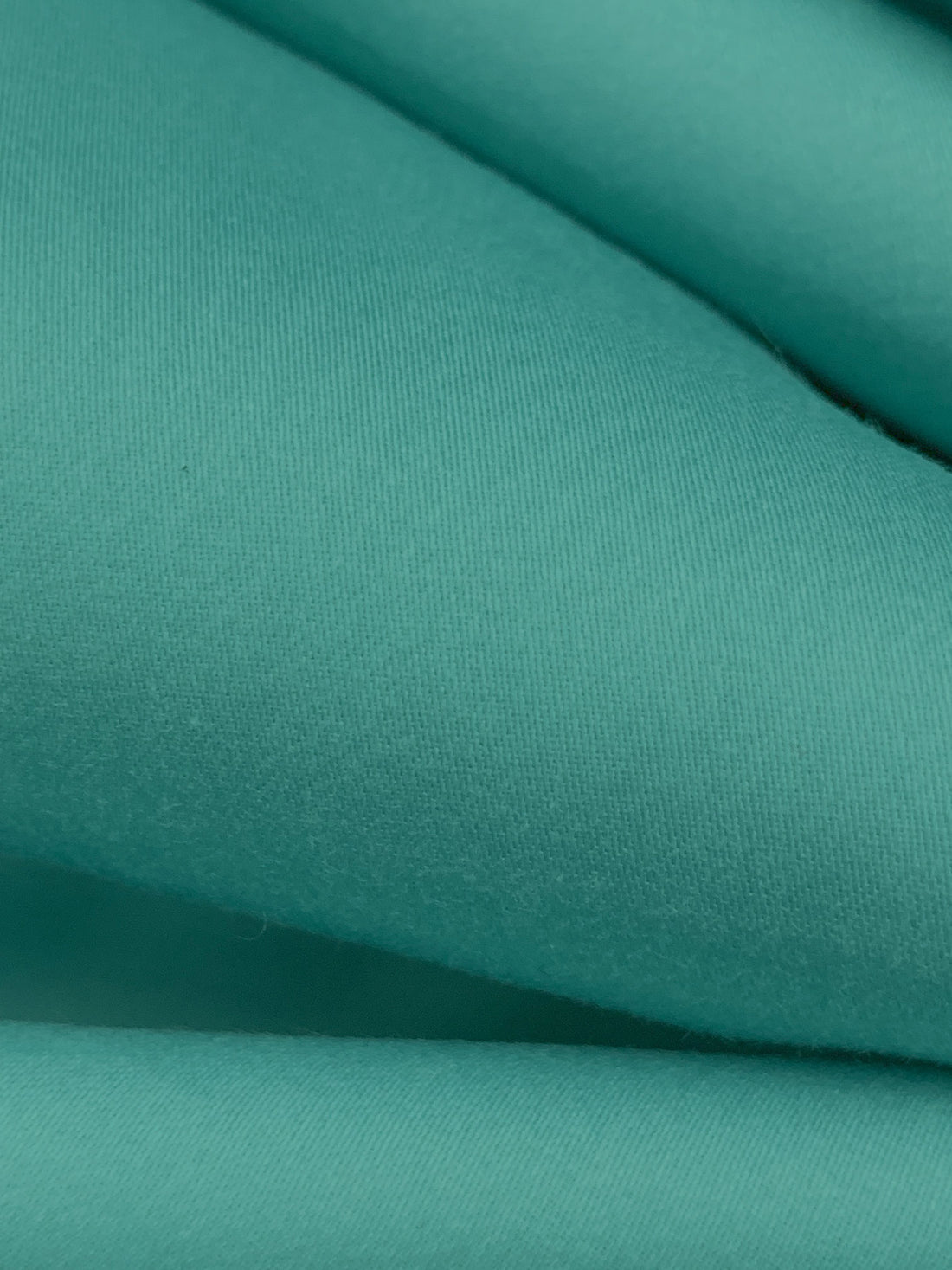 Medium Turquoise 100% Cotton Sateen Shirting 56W