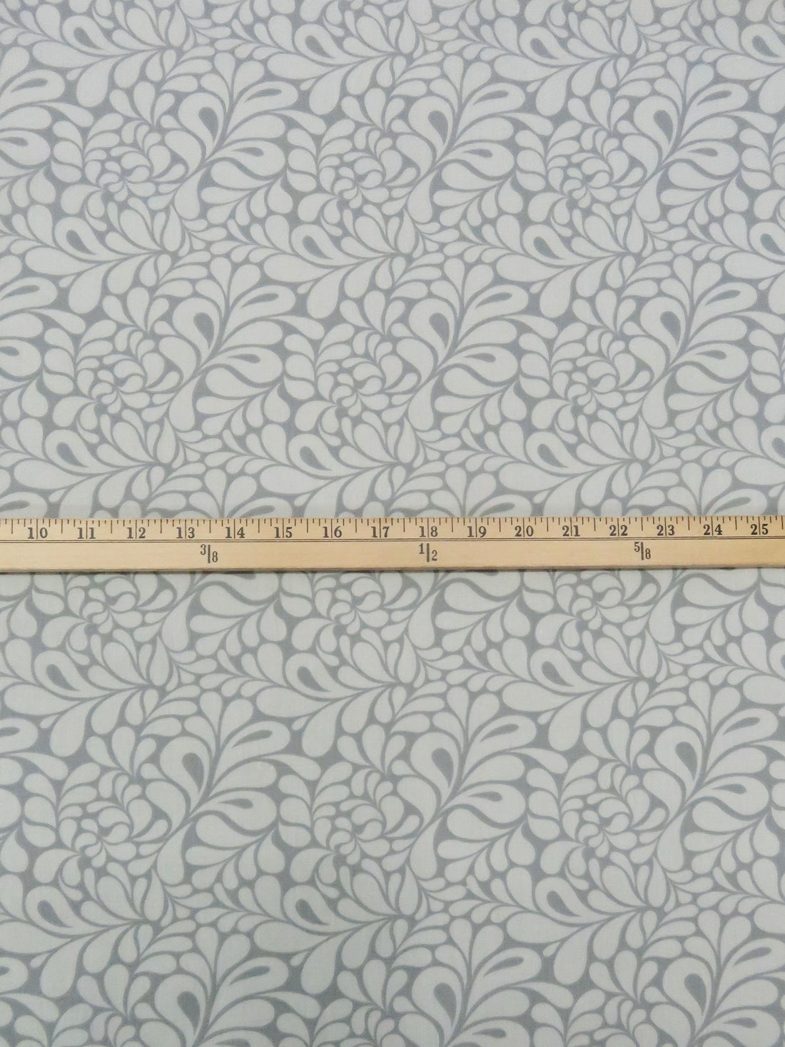 Steel Gray/Cement Gray Polyester/Cotton Abstract Paisley Print Broadcloth 58W