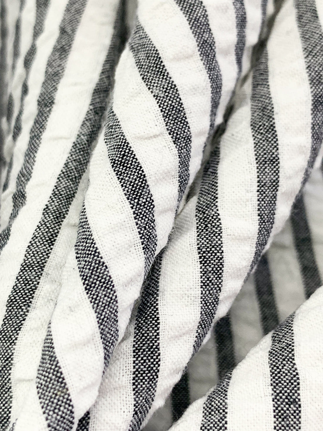 White/Deepest Charcoal Gray 100% Cotton Vertical Stripe Weave Seersucker 54W