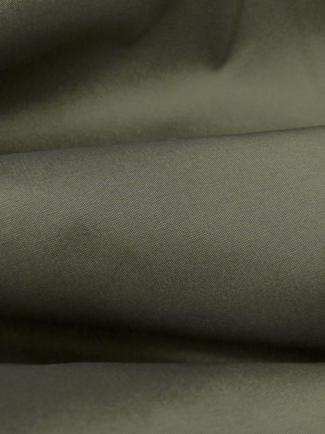 Sooty Willow Bamboo 100% Polyester  Iridescent Taffeta 60W