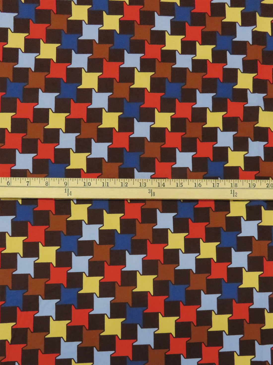 Espresso Brown/Powder Blue/Scarlet/Multi 100% Cotton Large Houndstooth Print Quilt-Weight Woven 42W