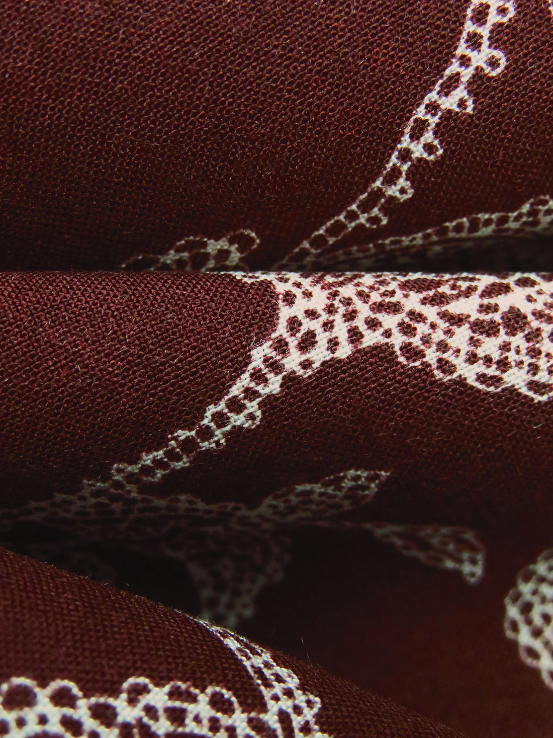 Dark Bulgarian Rose/Antique White 100% Rayon Mosaic Floral Print Challis 44W