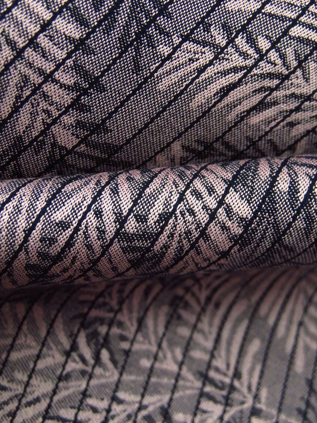 Lotion Pink/Black 100% Cotton Vertical Stripe On Leaf Branch Weave Jacquard Shirting 60W