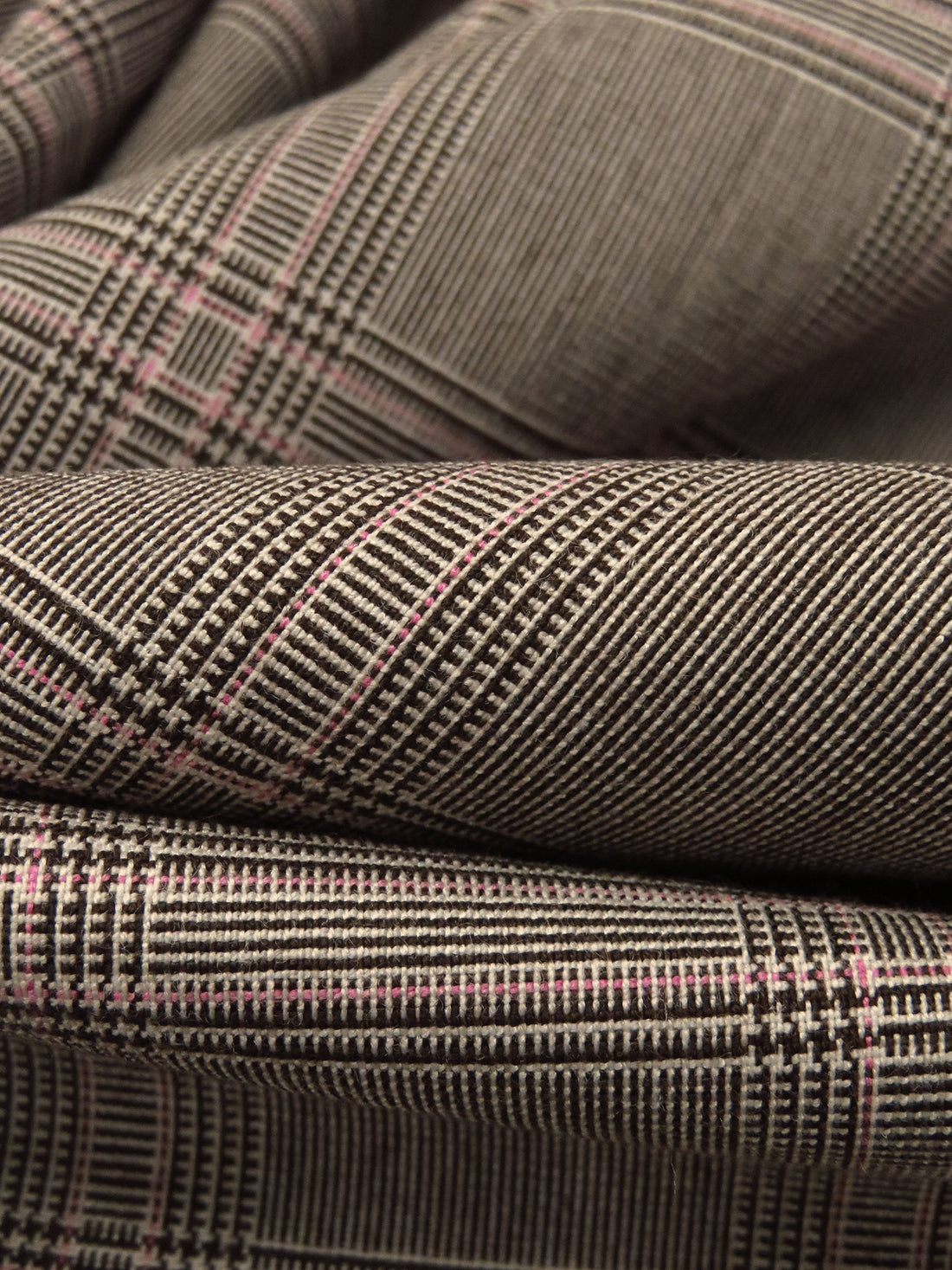 Dark Chocolate/Bisque/Pink Sherbet Polyester/Rayon/Lycra Yarn-Dyed Plaid Weave Stretch Suiting 50W