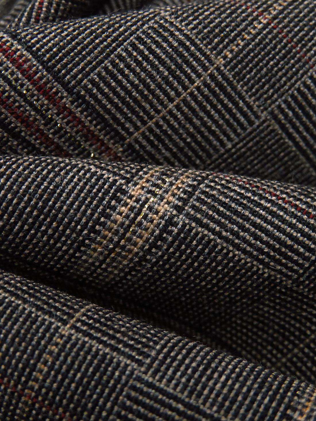 Tan/Maroon/Black/Multi Polyester/Rayon/Lycra Plaid Foil Weave Stretch Suiting 51W