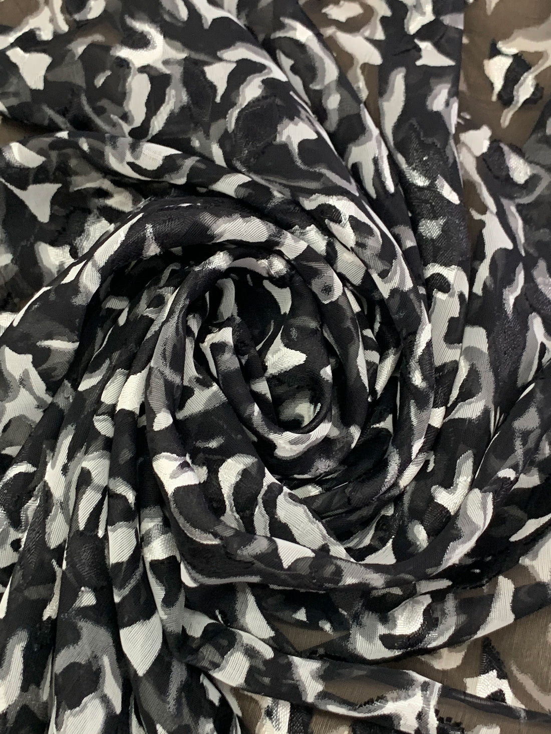 Black/Gray/White 100% Polyester Floral Print Jacquard Chiffon 57W