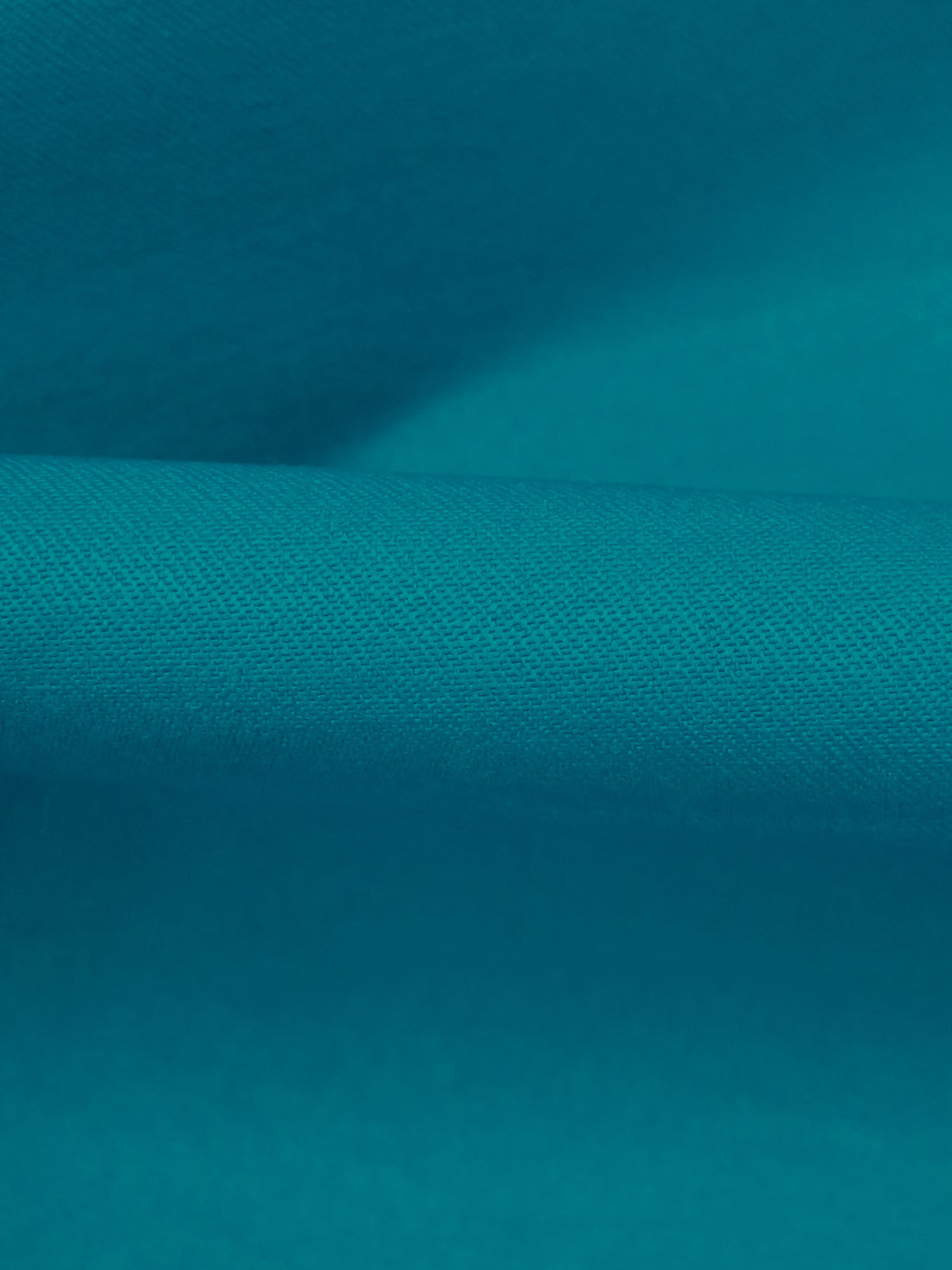 Vivid Dark Aqua Rayon/Nylon/Lycra Stretch Bengaline Suiting 58W