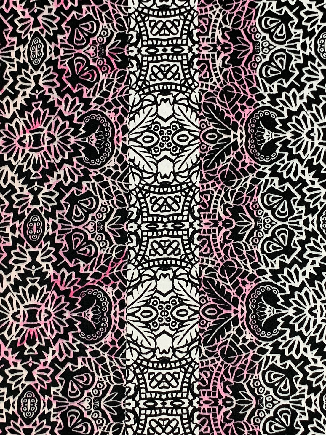 White/Black/Keepsake Rose Polyester/Lycra Double Border Abstract Ornate Print DTY Knit 60W