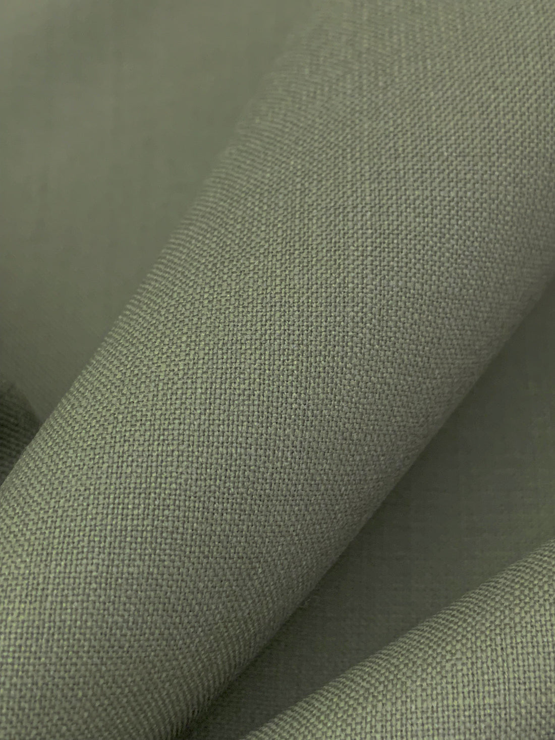 Deep Lamb's Ear Green 100% Worsted Wool Plainweave Suiting 61W