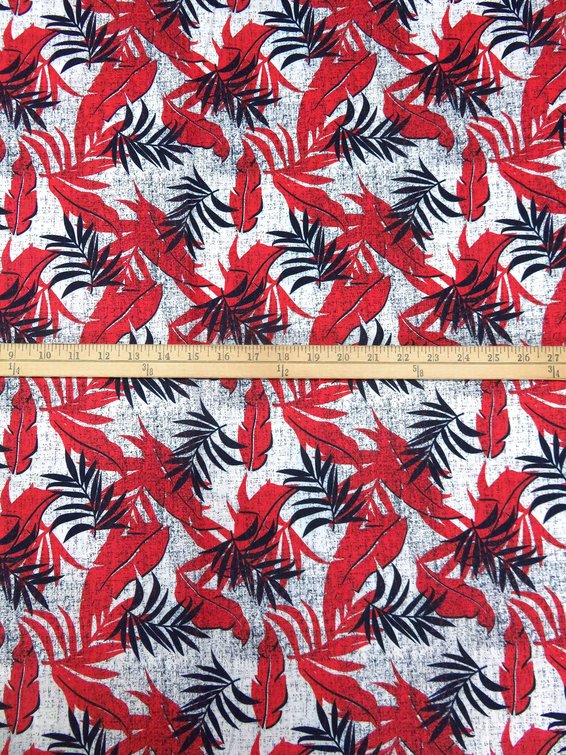 Jasper Red/White/Midnight Navy 100% Cotton Tropical Leaf Print Slubbed Lawn 57W