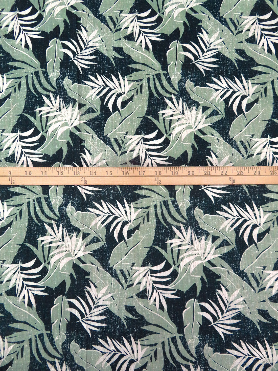 Dusty Celadon/White/Dark Jungle Green 100% Cotton Tropical Leaf Print Slubbed Lawn 57W