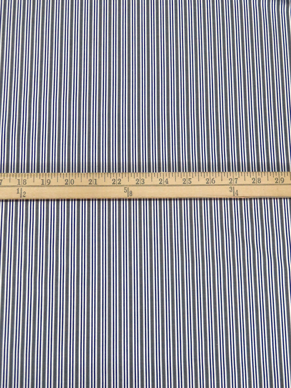 White/Nickel/Midnight Blue 100% Cotton Vertical Stripe Weave Shirting 60W